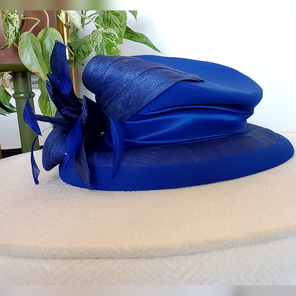 Elite Champagne Royal Blue Derby Church Hat Feathers/Floral Embellished, OS, EUC - Picture 9 of 16